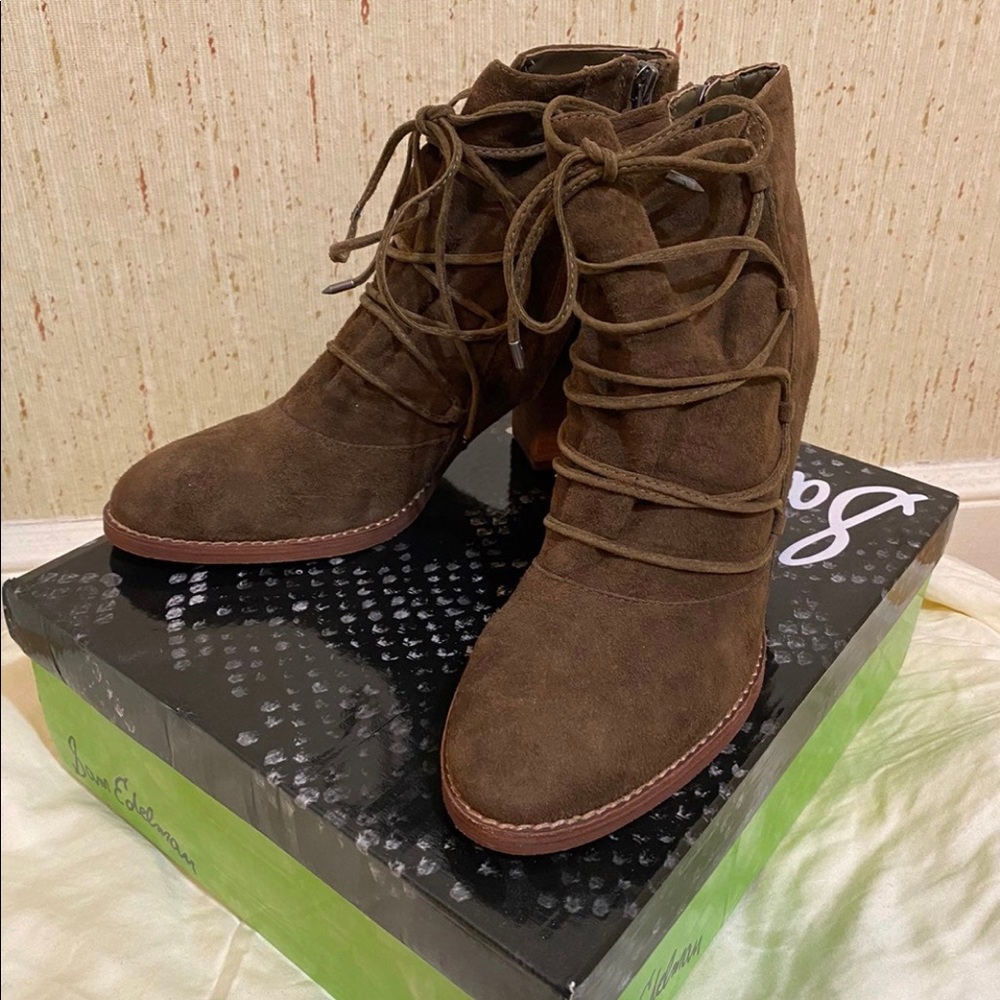 NWB Sam Edelman Mallard suede lace up booties - Picture 3 of 9